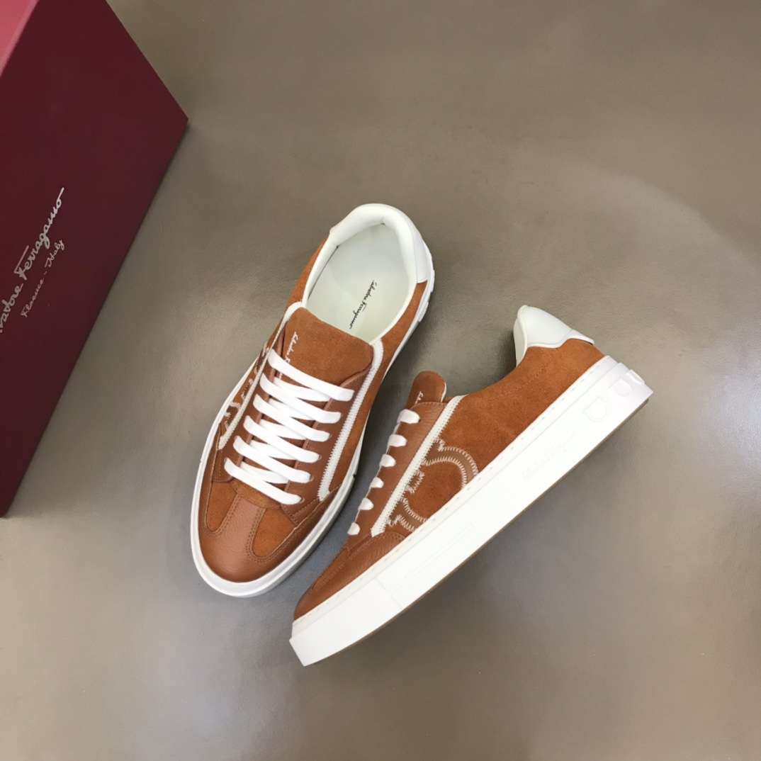 即発送！2026 フェラガモ 新作 スニーカー 偽物