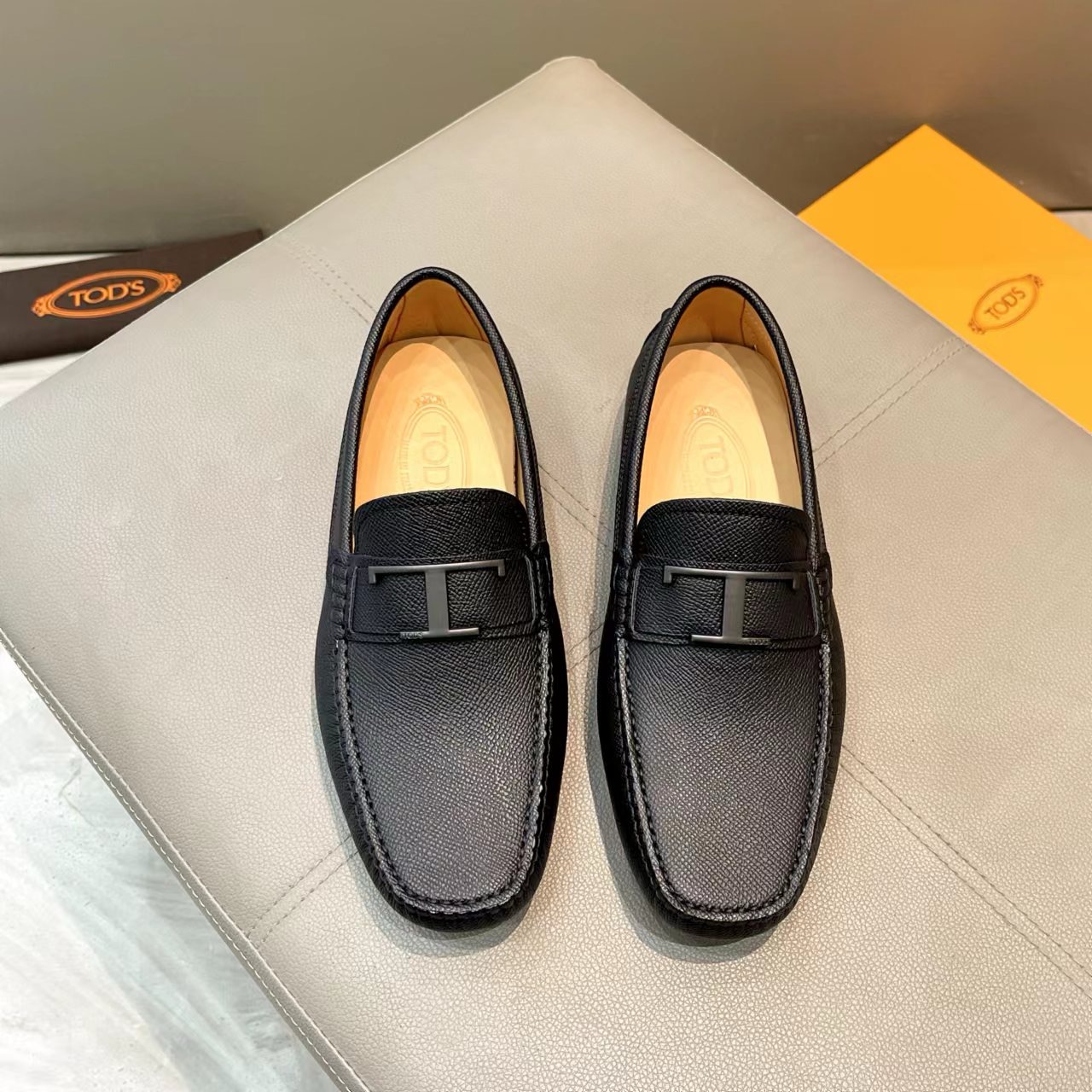 完売必至 2026 トッズ 新作 パンプス コピー