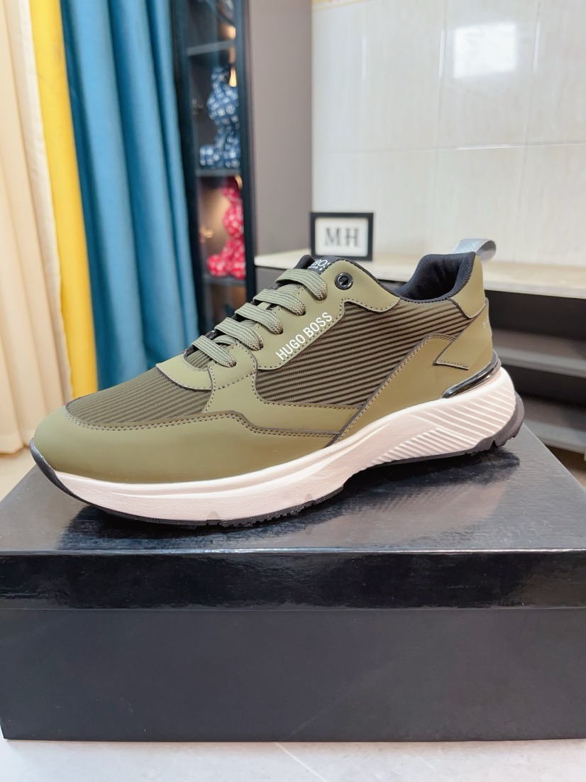 完売必至 2026 ヒューゴボス 新作 スニーカー 偽物