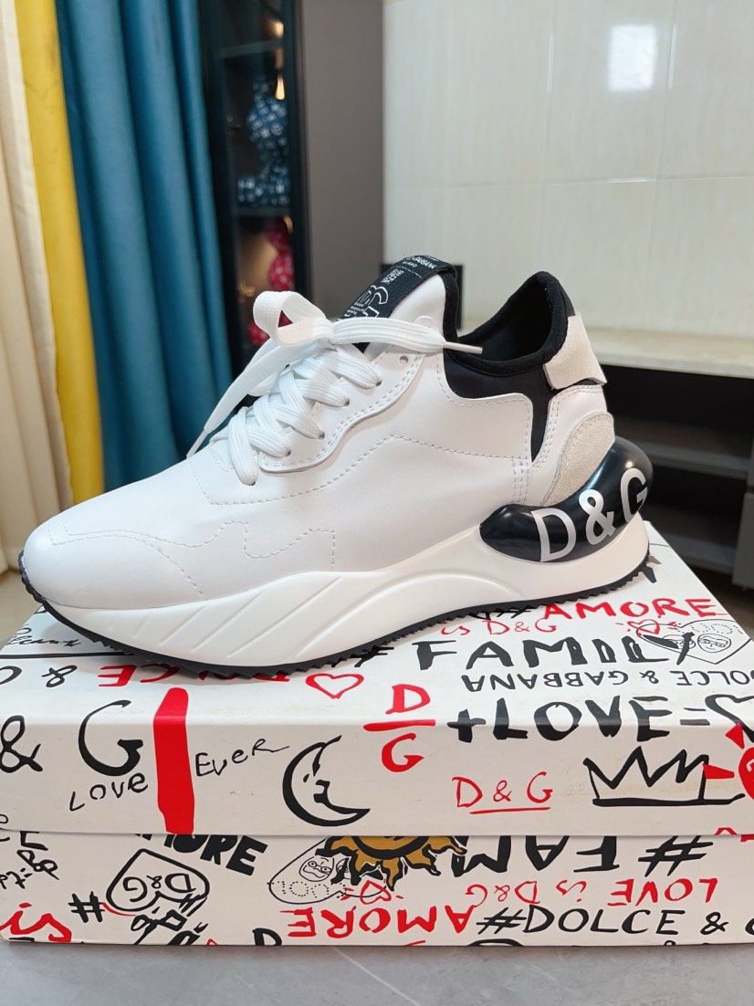 お洒落 2026 ドルチェ&ガッバーナ 新作 スニーカー 偽物