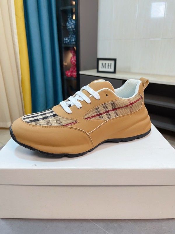 新色登場☆ 2026 バーバリー 新作 スニーカー コピー