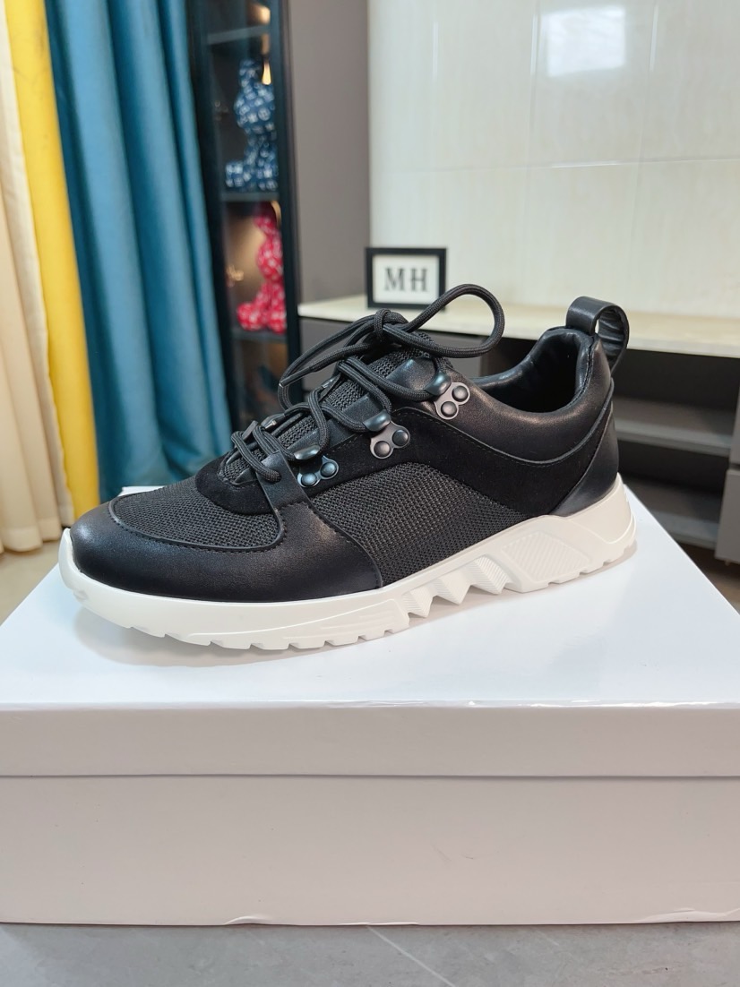 ☆超人気☆ 2026 ジョルジオアルマーニ 新作 スニーカー 偽物