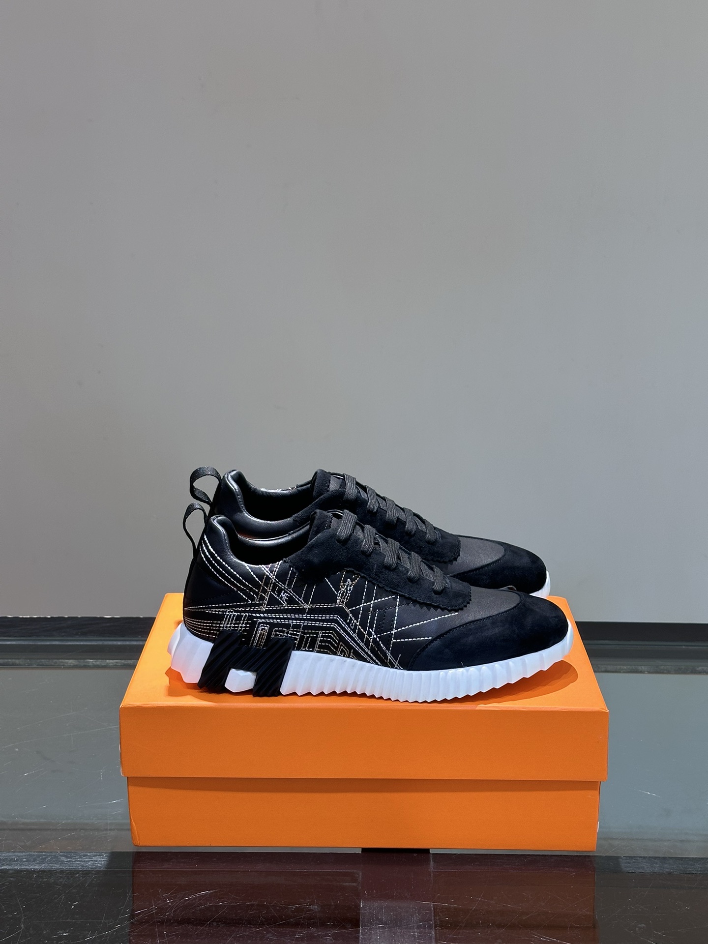 【使い勝手抜群】2026 エルメス 新作 スニーカー コピー