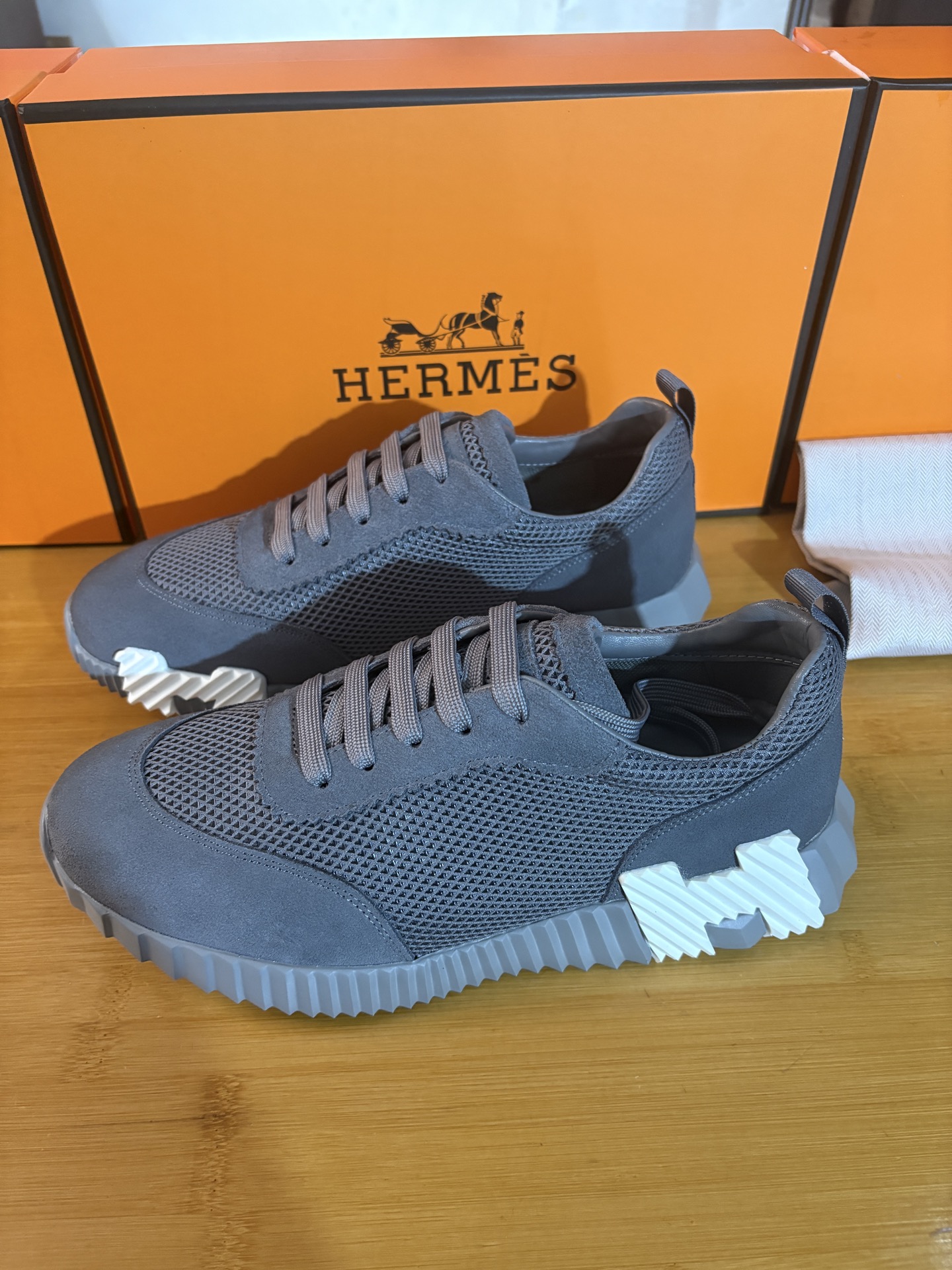 絶対欲しい！2026 エルメス 新作 スニーカー コピー