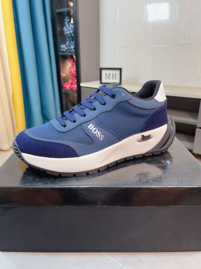 送料込 2026 ヒューゴボス 新作 スニーカー 偽物