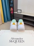 注目度抜群！2026 アレキサンダーマックイーン 新作 男女兼用 スニーカー 偽物