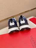 希少♪限定 2026 ヴァレンティノ 新作 スニーカー 偽物