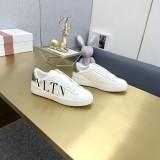 日本未入荷 2026 ヴァレンティノ 新作 男女兼用 スニーカー スーパーコピー