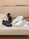 ☆超人気☆  2026 バリー 新作 スニーカー 偽物