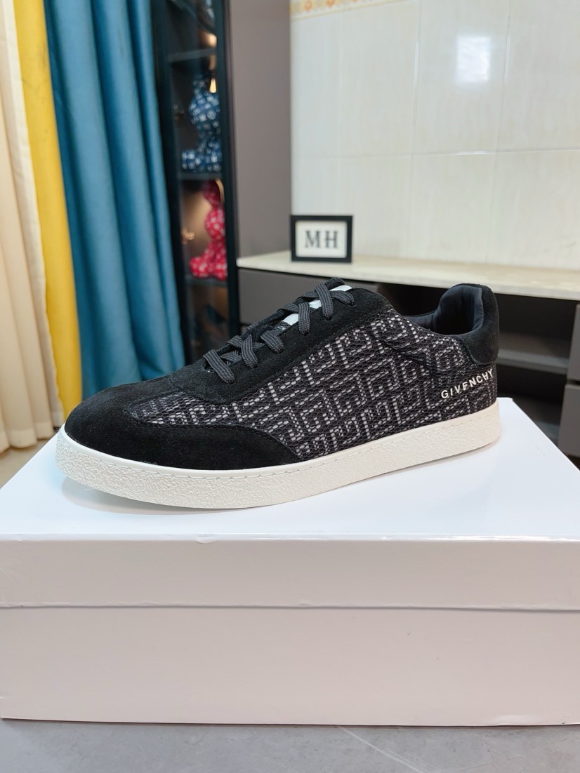 お洒落 2026 ジバンシー 新作 スニーカー 偽物