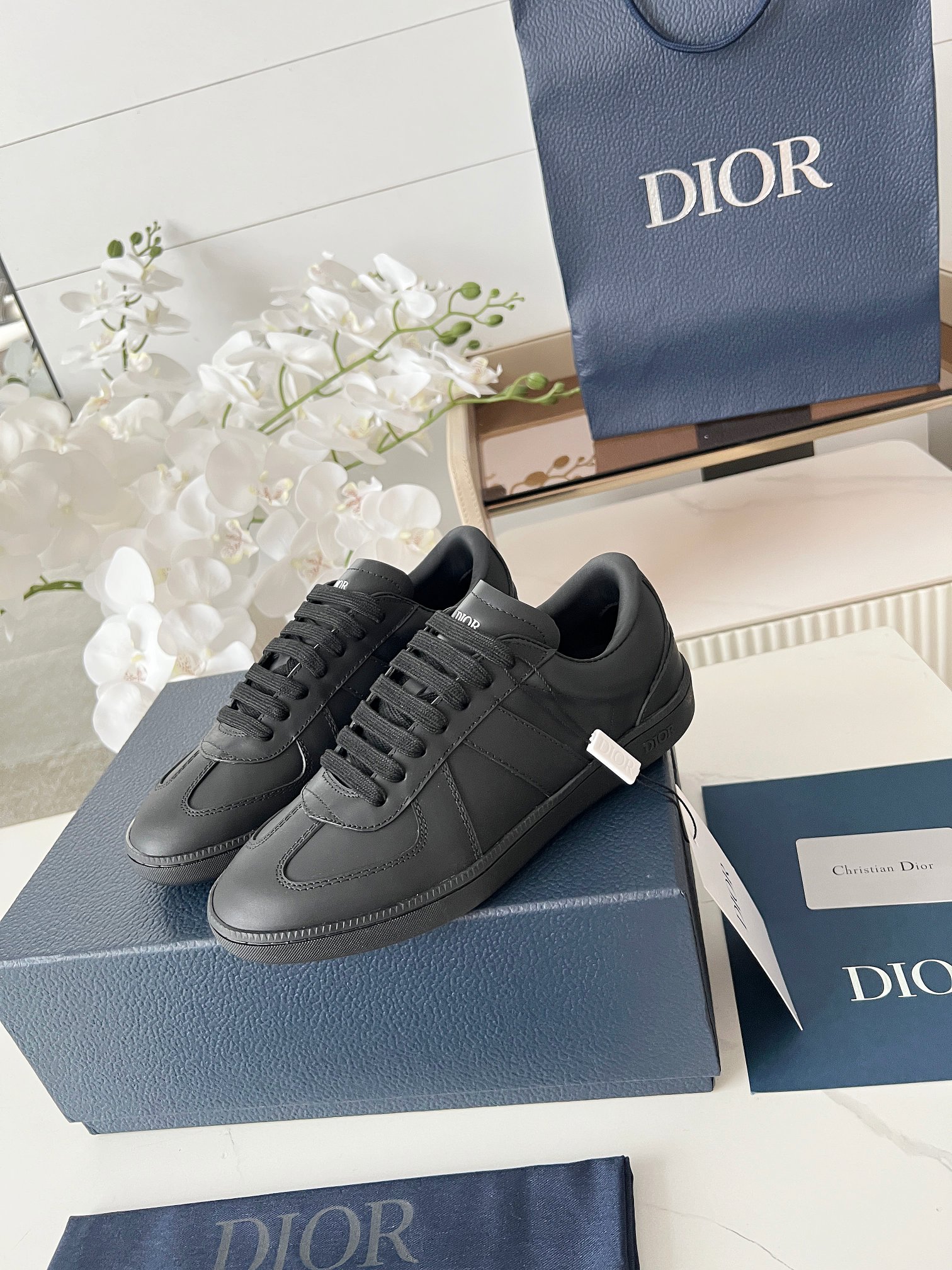 定番人気！ 2026 ディオール 新作 スニーカー 偽物