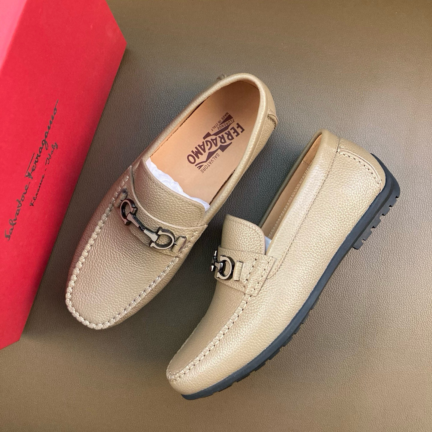 絶対欲しい！2026 フェラガモ 新作 パンプス 偽物