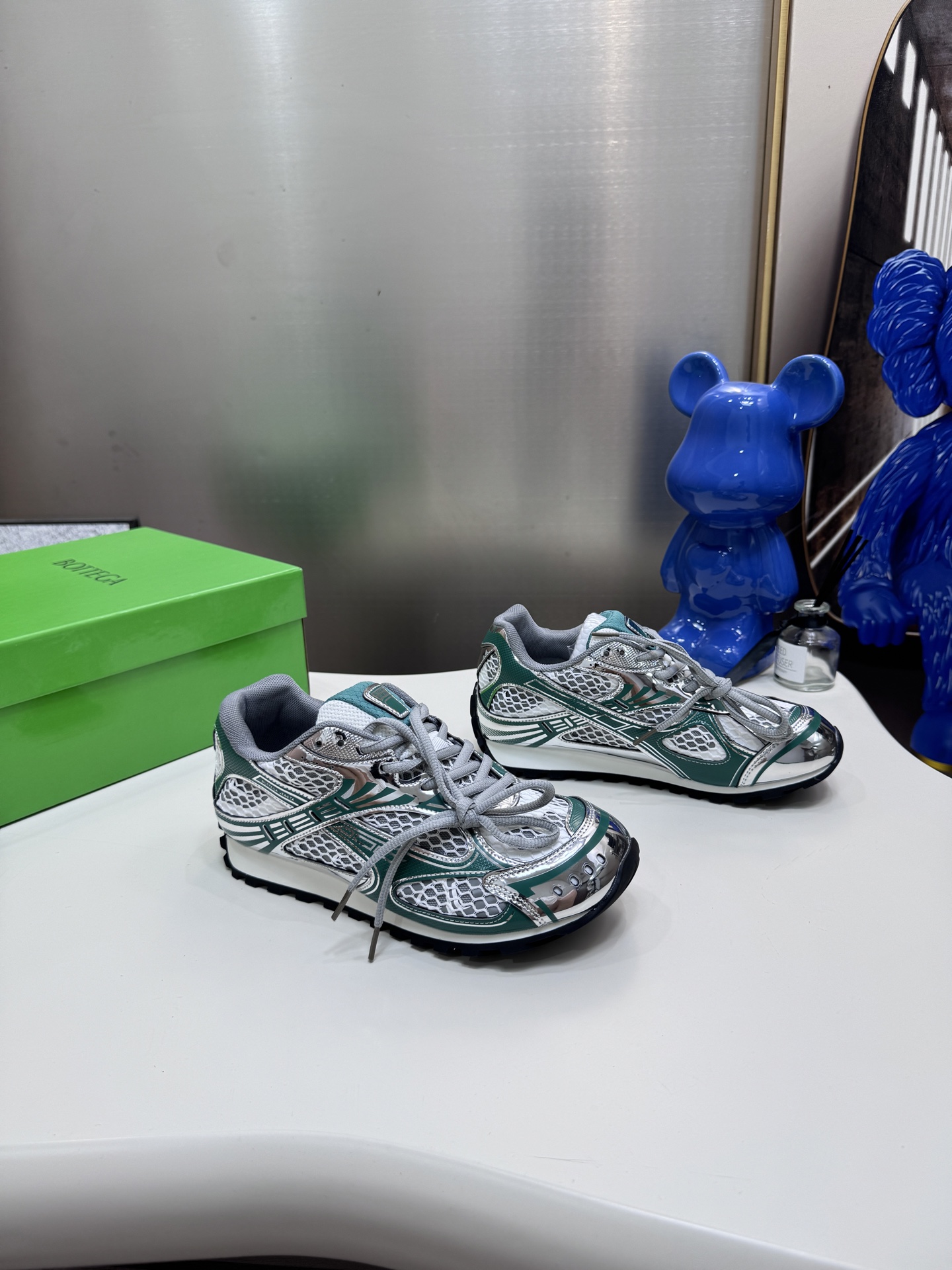 超希少！2026 ボッテガヴェネタ 新作 男女兼用 スニーカー コピー