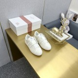 すぐ届く 2026 ヴァレンティノ 新作 男女兼用 スニーカー スーパーコピー