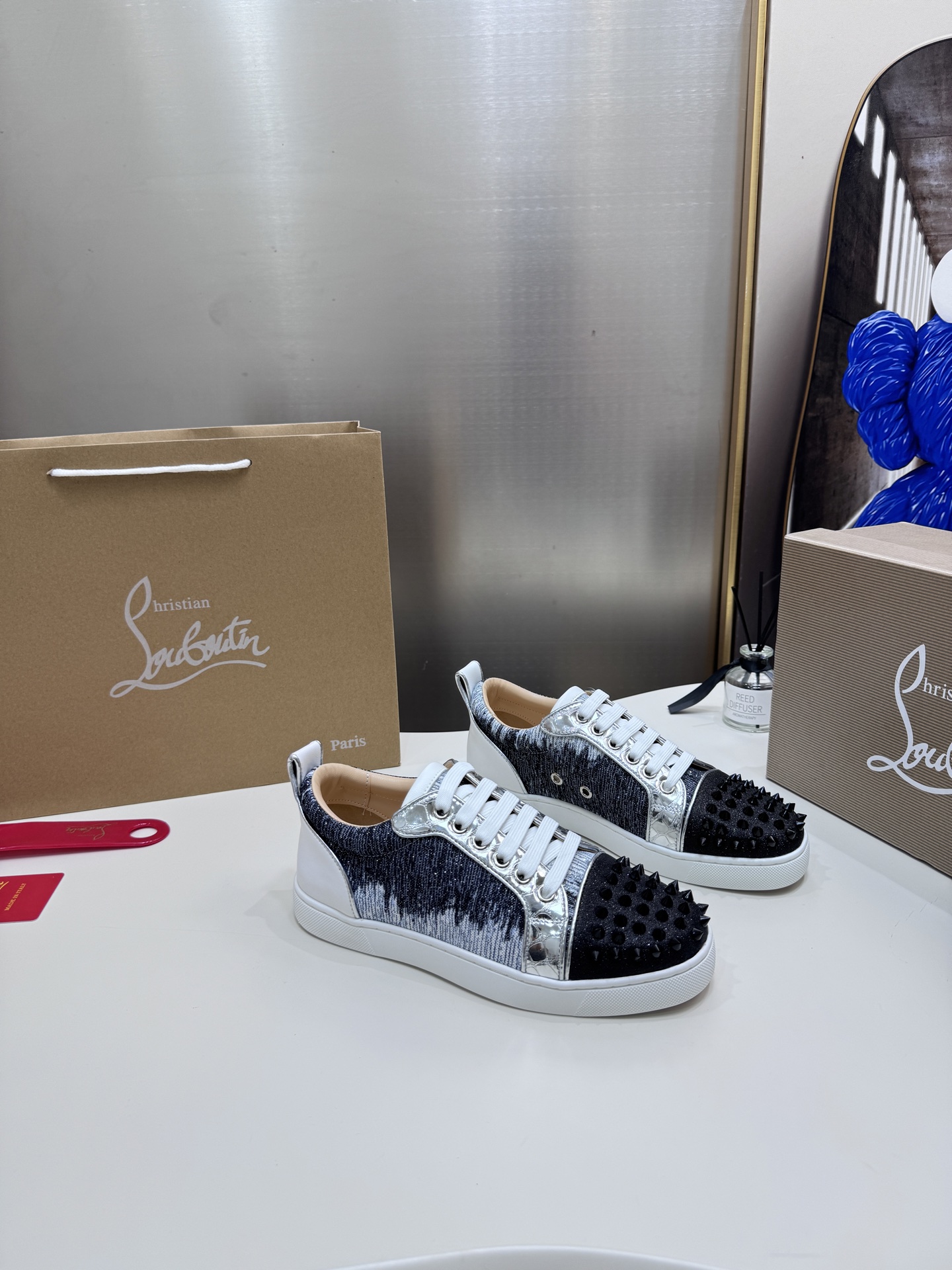 人気No1 2026 クリスチャンルブタン 新作 男女兼用 スニーカー コピー