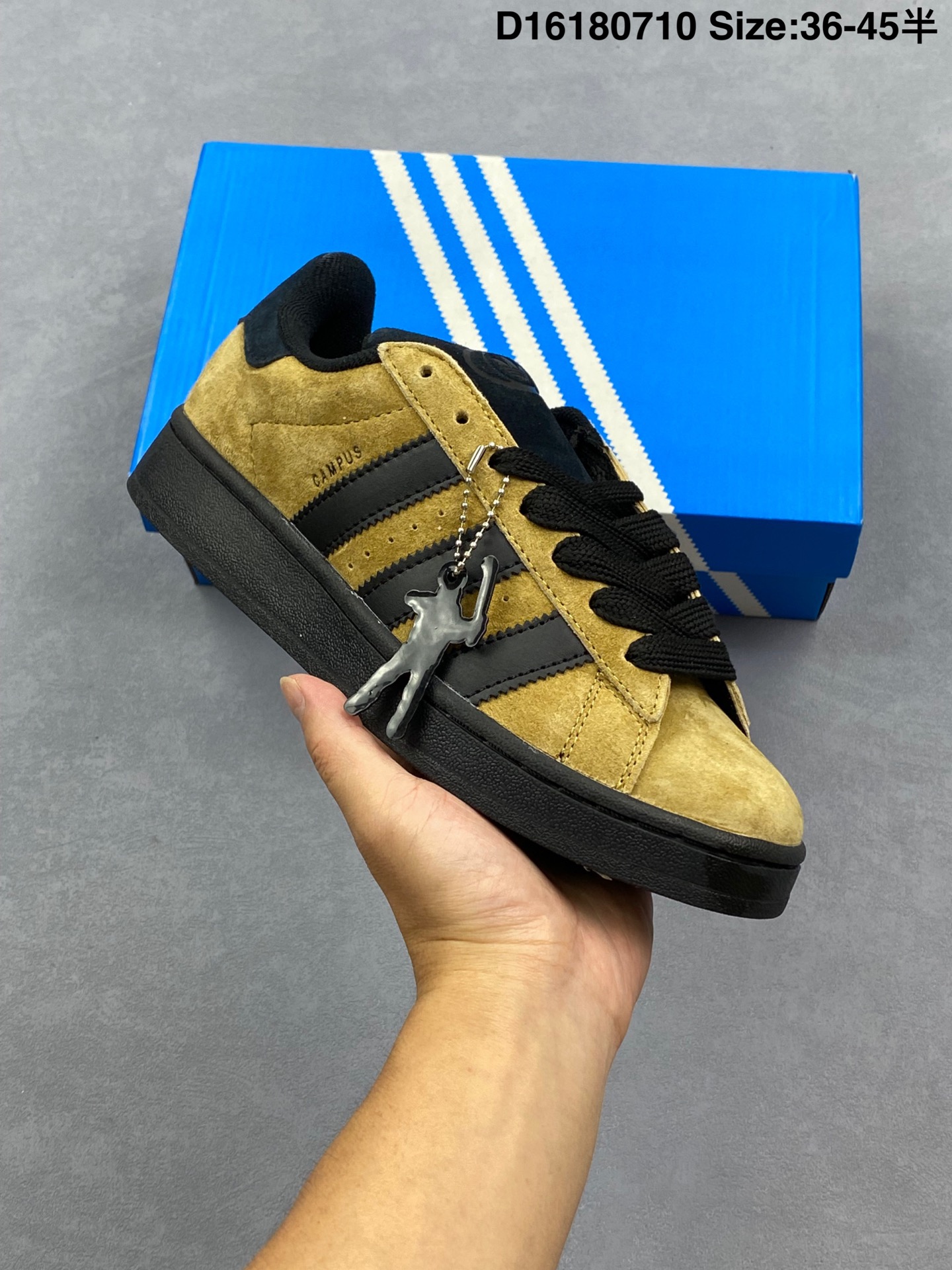 一目惚れ♪ 2026 アディダス 新作 男女兼用 スニーカー スーパーコピー