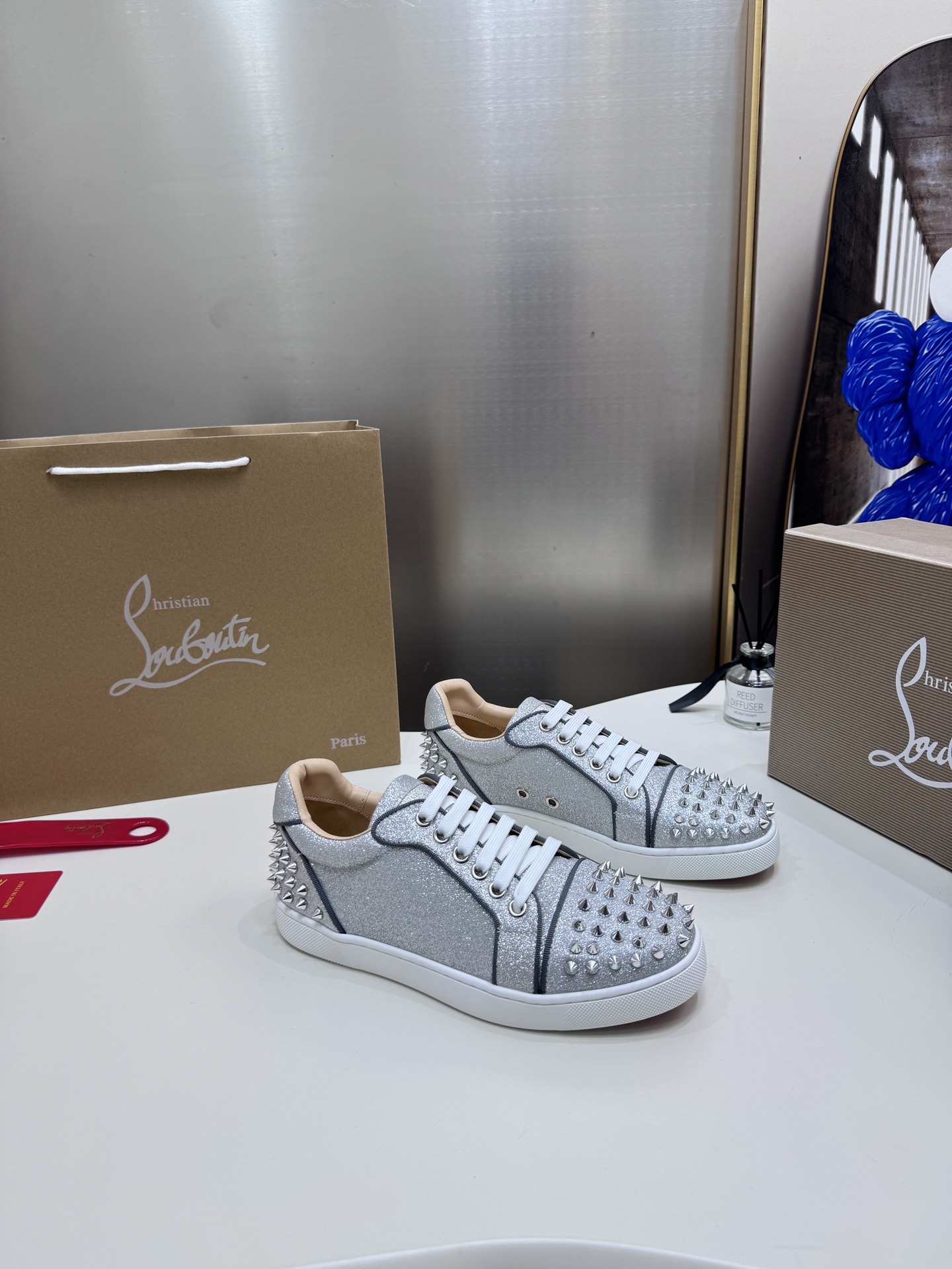 入手困難品！2026 クリスチャンルブタン 新作 男女兼用 スニーカー コピー