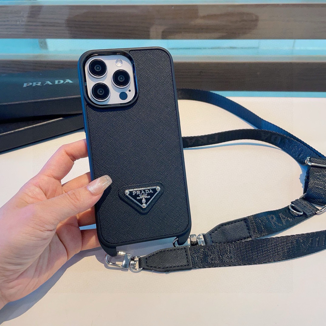 注目度抜群！2026 プラダ 新作 iPhone ケース 全機種 販売 スーパーコピー