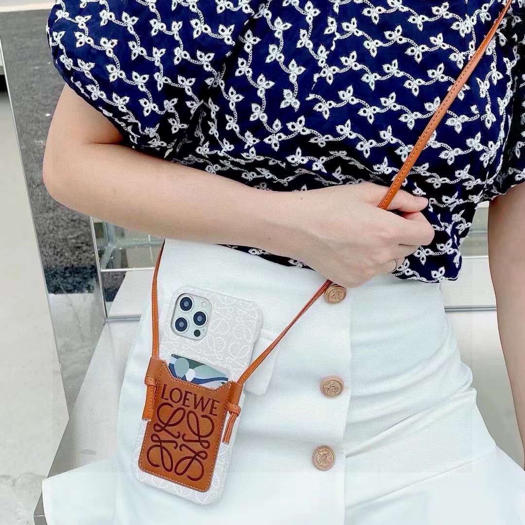 完売必至 2026 ロエベ 新作 iPhone ケース 全機種 販売 コピー
