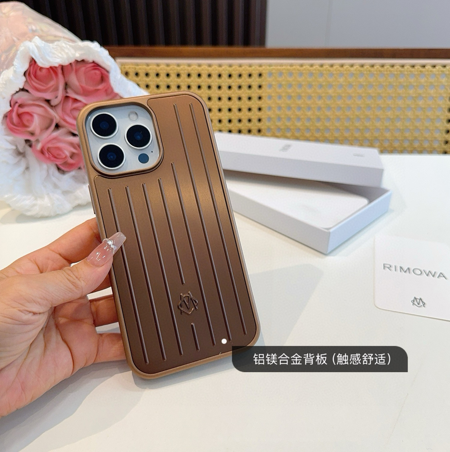 ☆超人気☆ 2026 リモワ 新作 iPhone ケース 全機種 販売 スーパーコピー