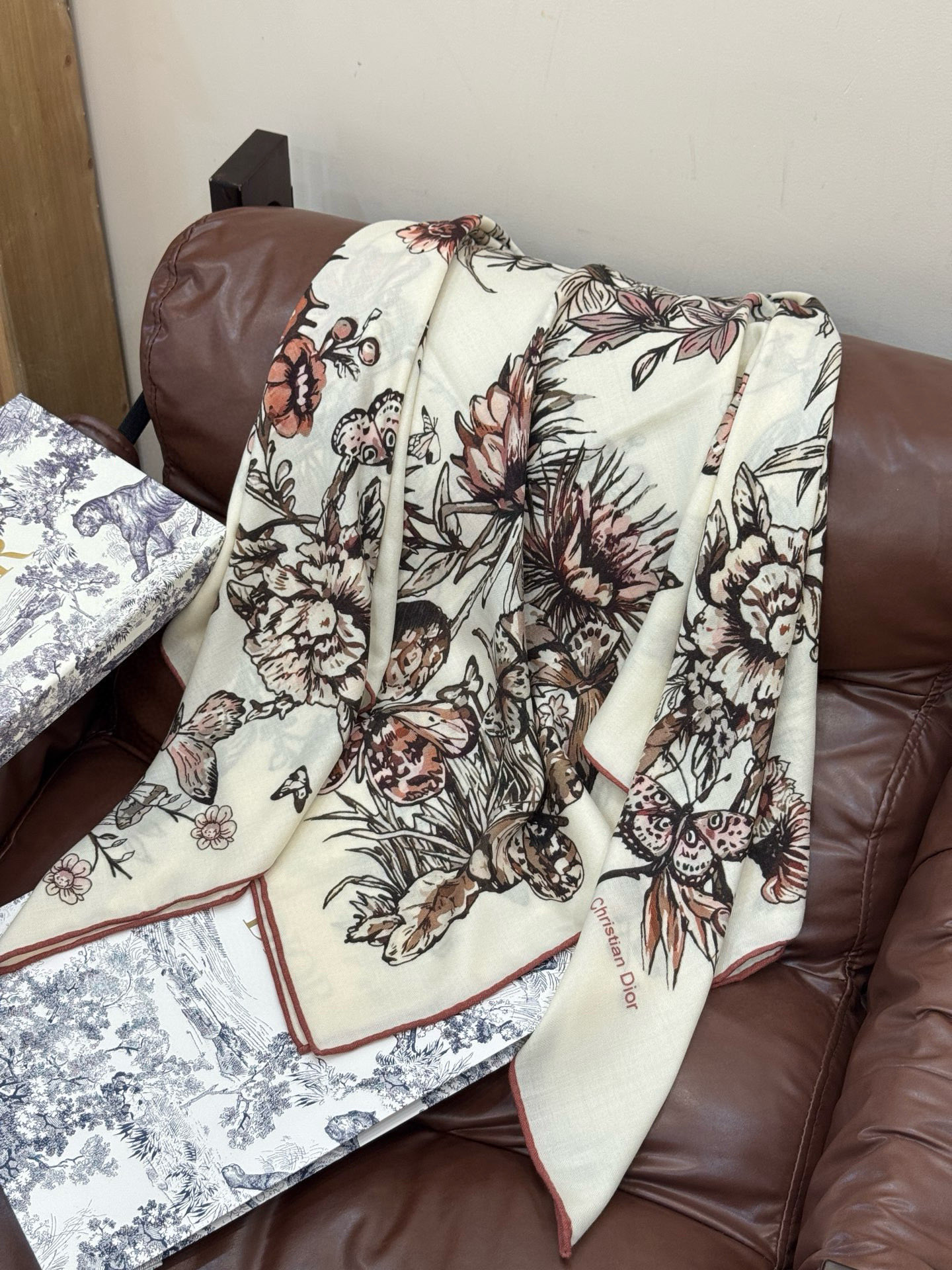 注目アイテム♡ 2026 ディオール 新作 マフラー ウール スーパーコピー