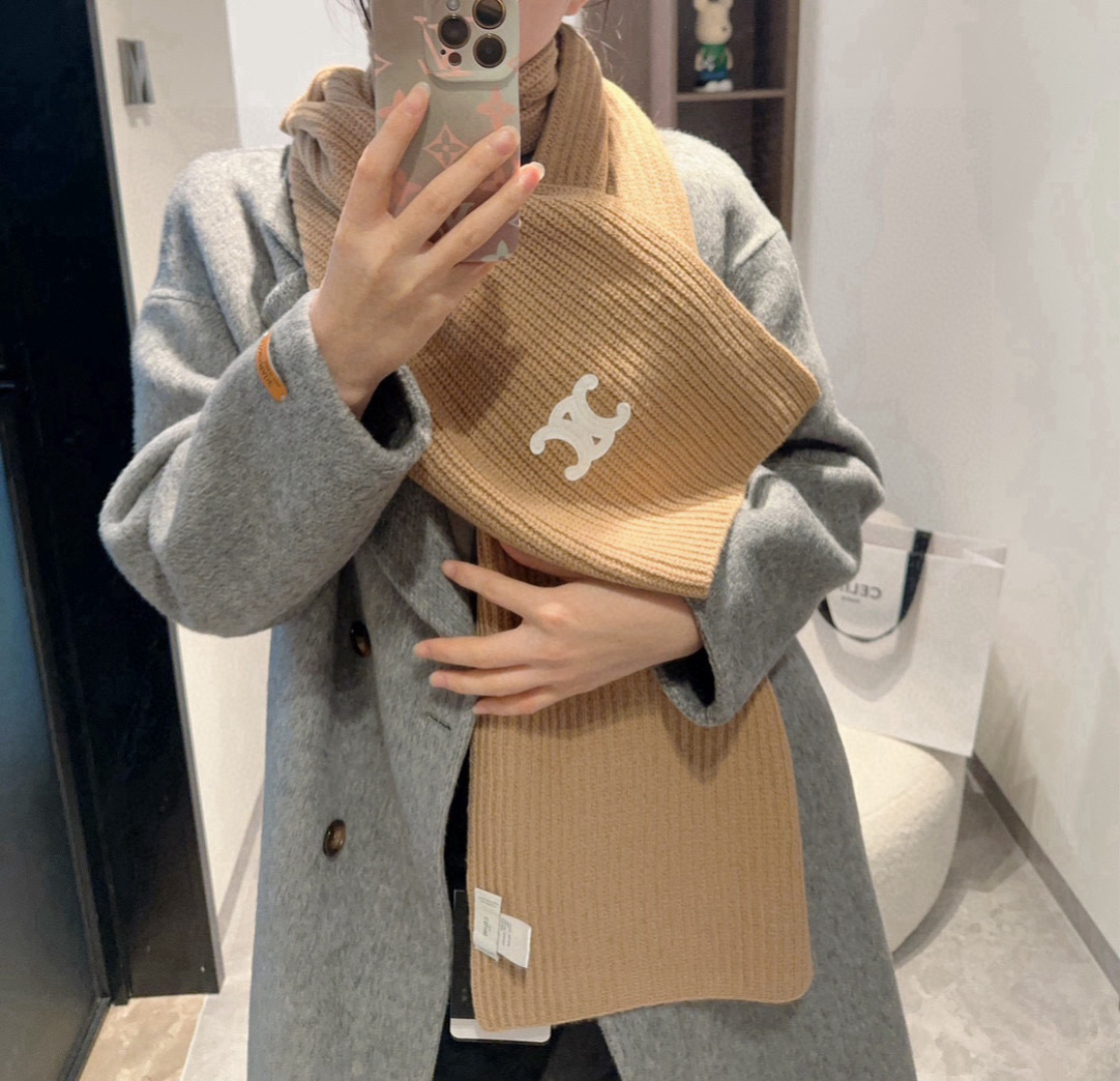 日本未入荷 2026 セリーヌ 新作 マフラー ウール スーパーコピー