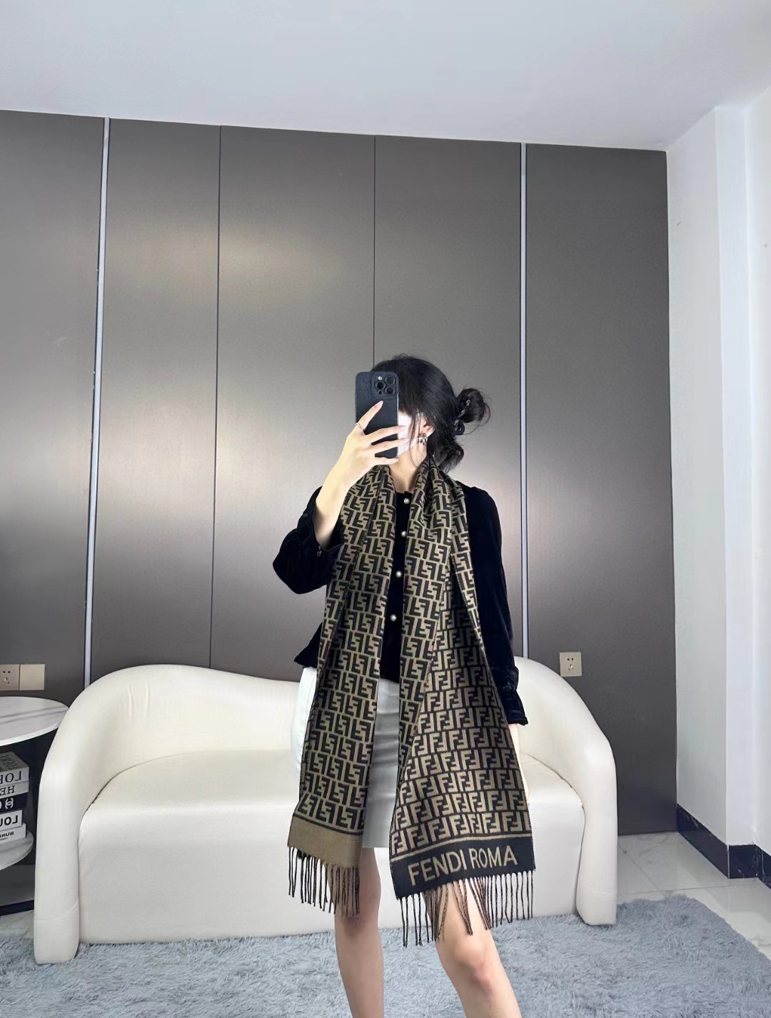 人気急上昇 2026 フェンディ 新作 マフラー ウール スーパーコピー