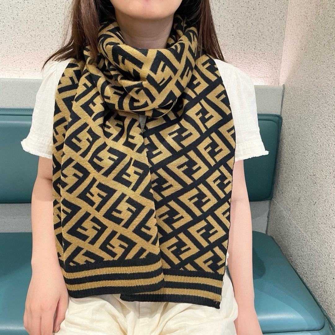 絶対欲しい！2026 フェンディ 新作 マフラー ウール コピー