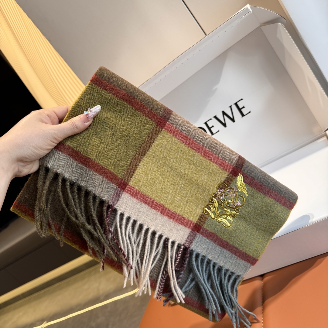 完売前に！ 2026 ロエベ 新作 マフラー ウール スーパーコピー