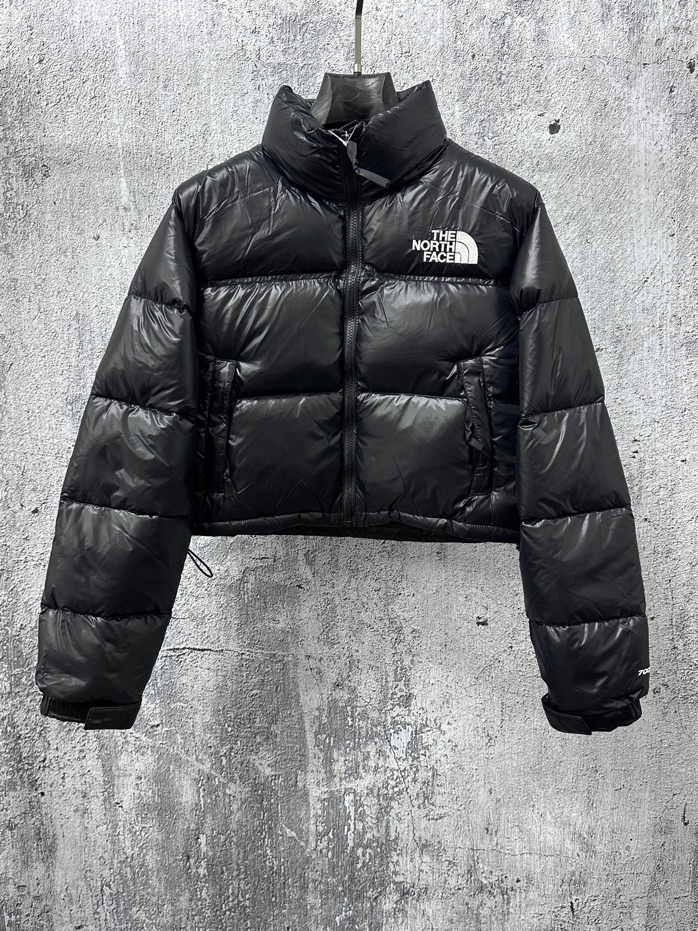 争奪戦 2026 ザノースフェイス 新作 ダウンジャケット スーパーコピー