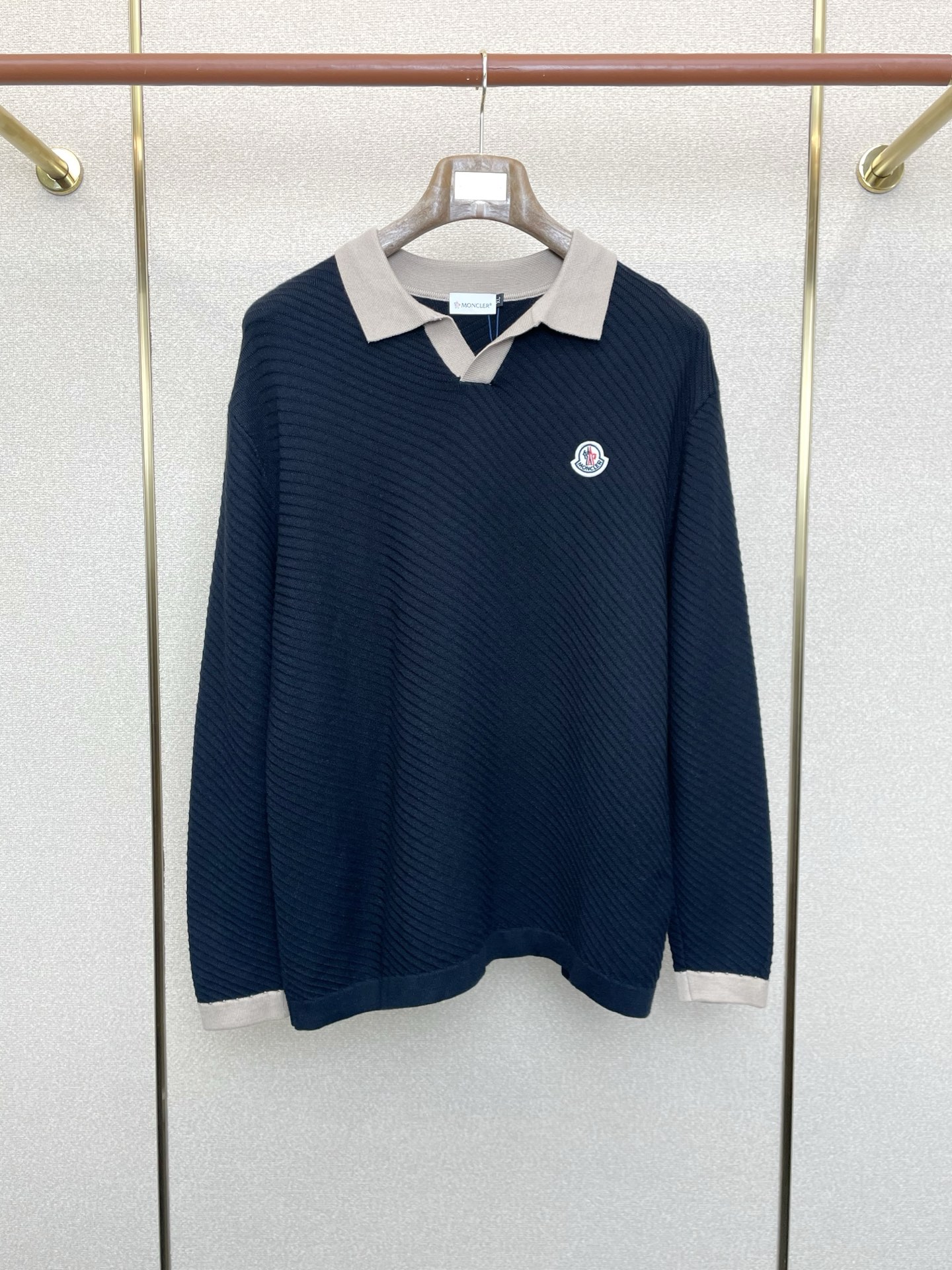 人気急上昇新作 2026 モンクレール 新作 ニット 偽物 3色