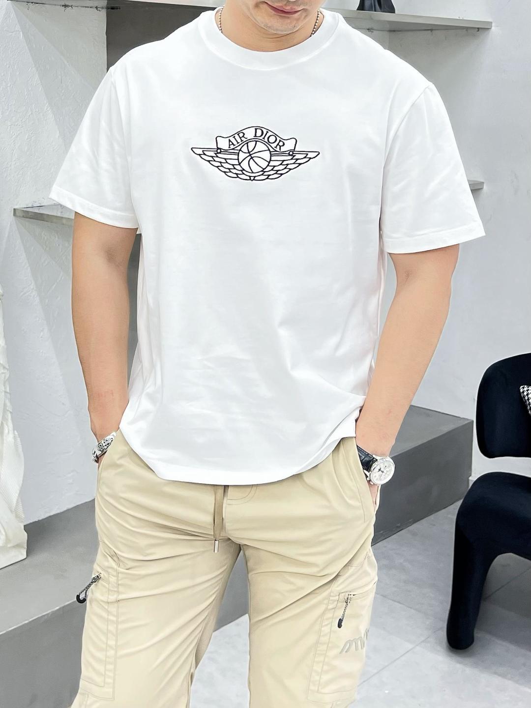 人気No1★ 2026 ディオール 新作 半袖Tシャツ 偽物