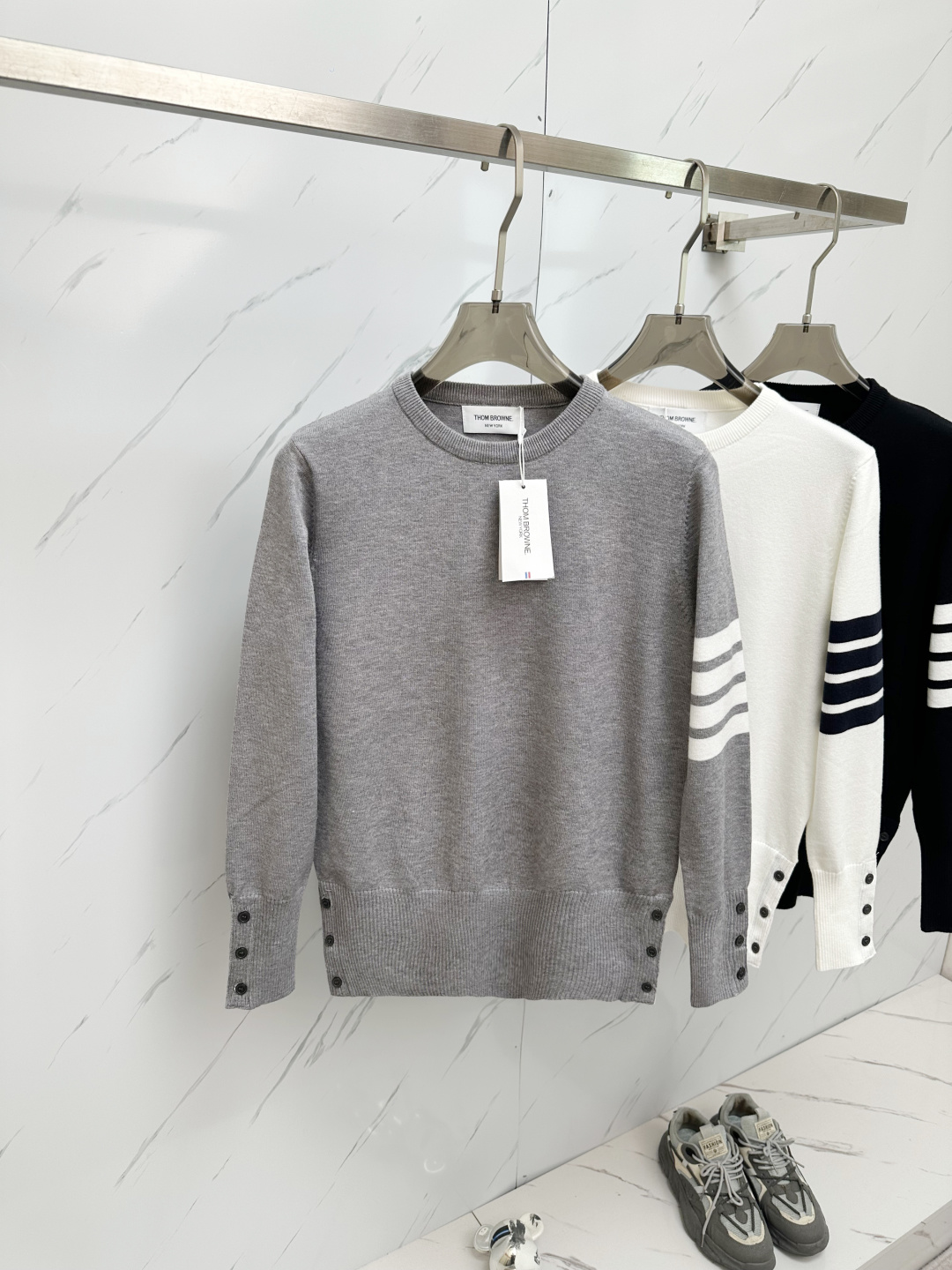 使い勝手良 2026 トム·ブラウン 新作 ニット 偽物