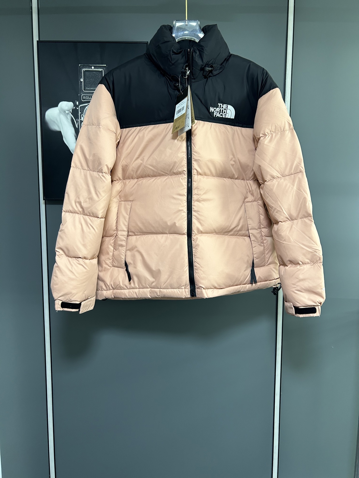 人気急上昇 2026 ザノースフェイス 新作 ダウンジャケット コピー