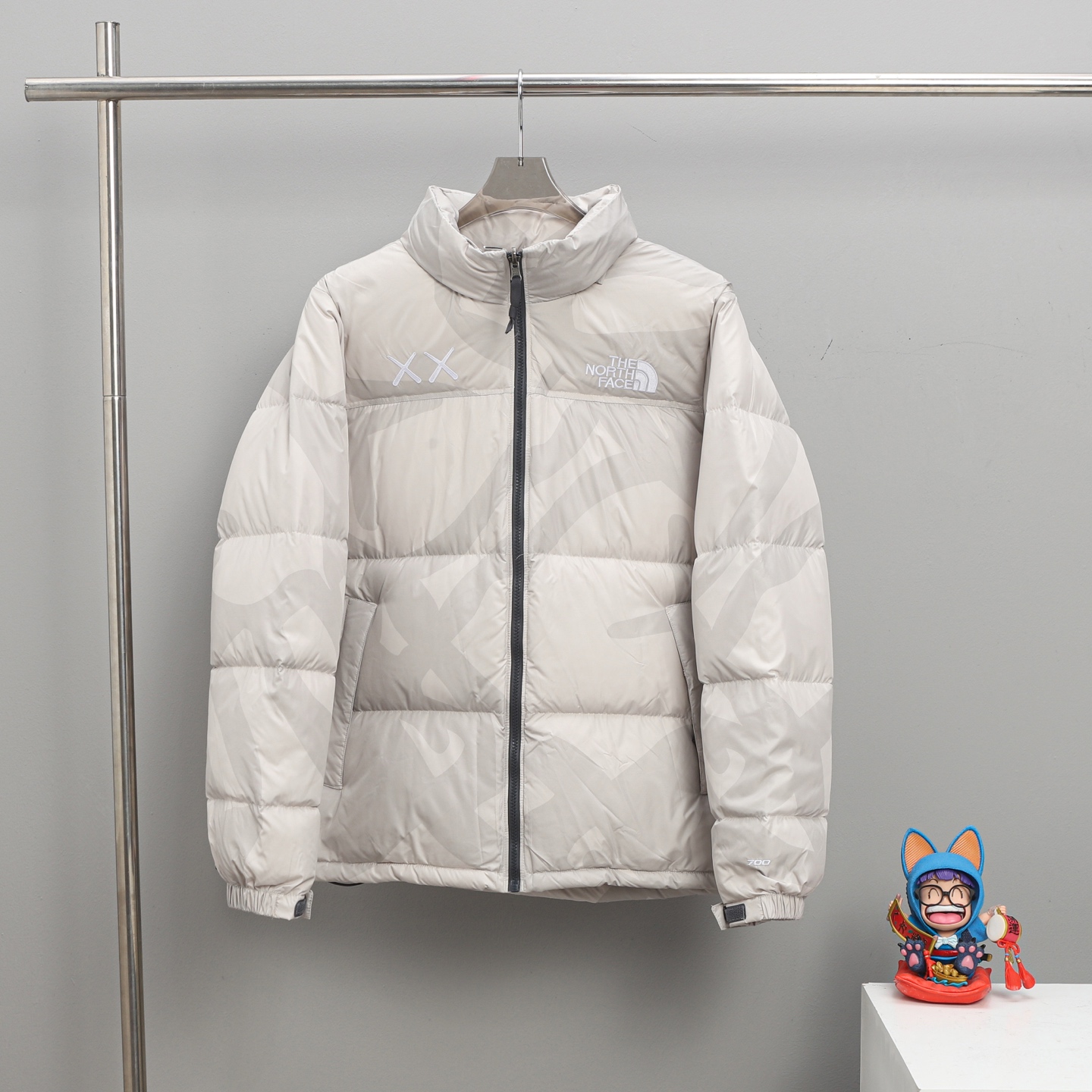 肌触り最高な 2026 ザノースフェイス 新作 ダウンジャケット スーパーコピー