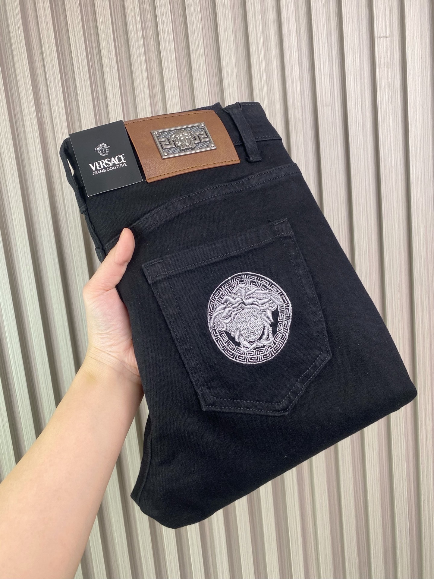 高品質 2026 ヴェルサーチェ 新作 ジーンズ スーパーコピー