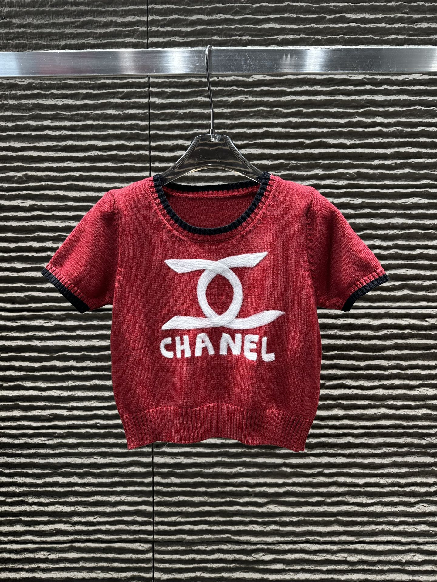完売必至 2026 シャネル 新作 半袖Tシャツ スーパーコピー 4色