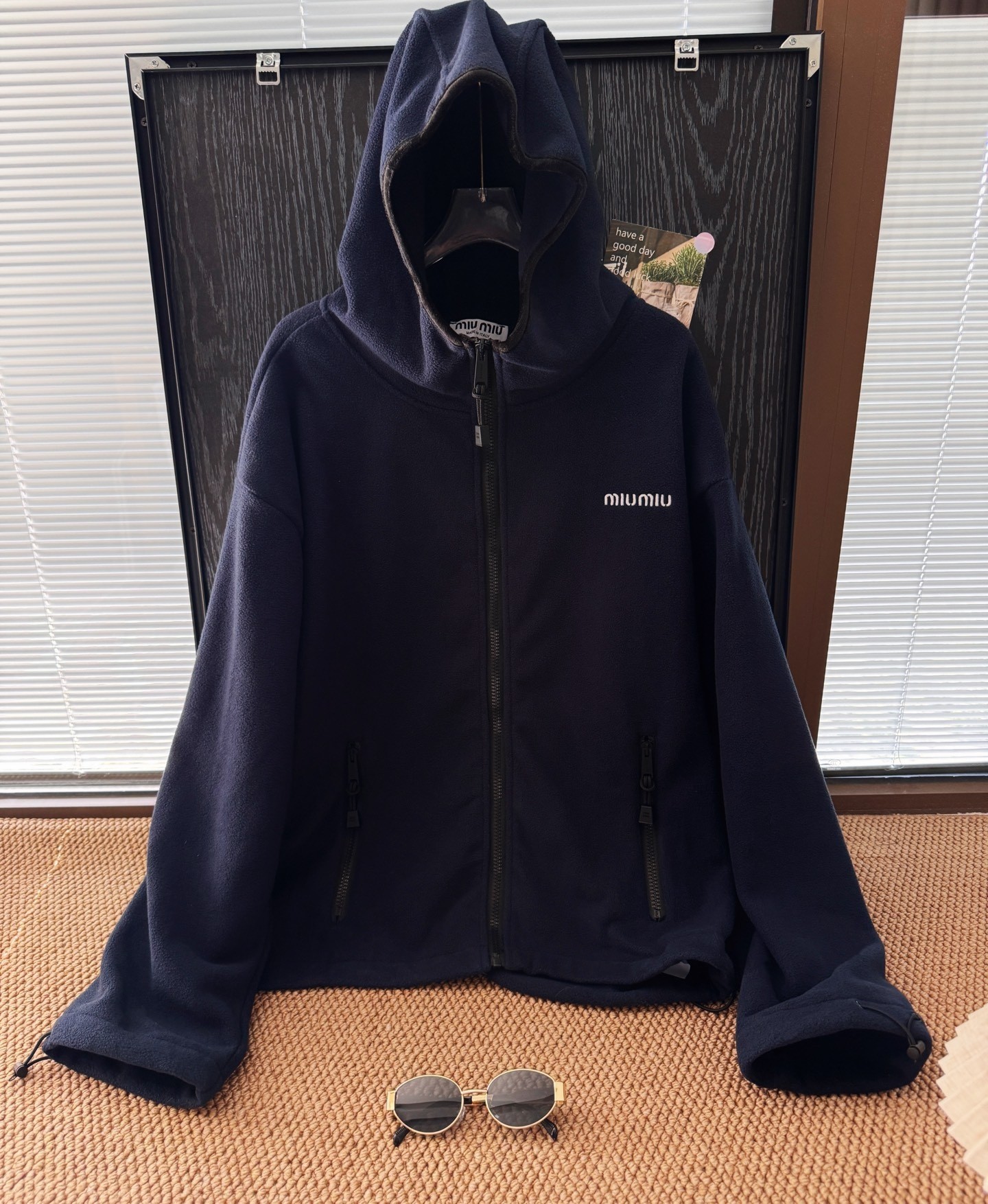 超希少！ 2026 ミュウミュウ 新作 パーカー コピー