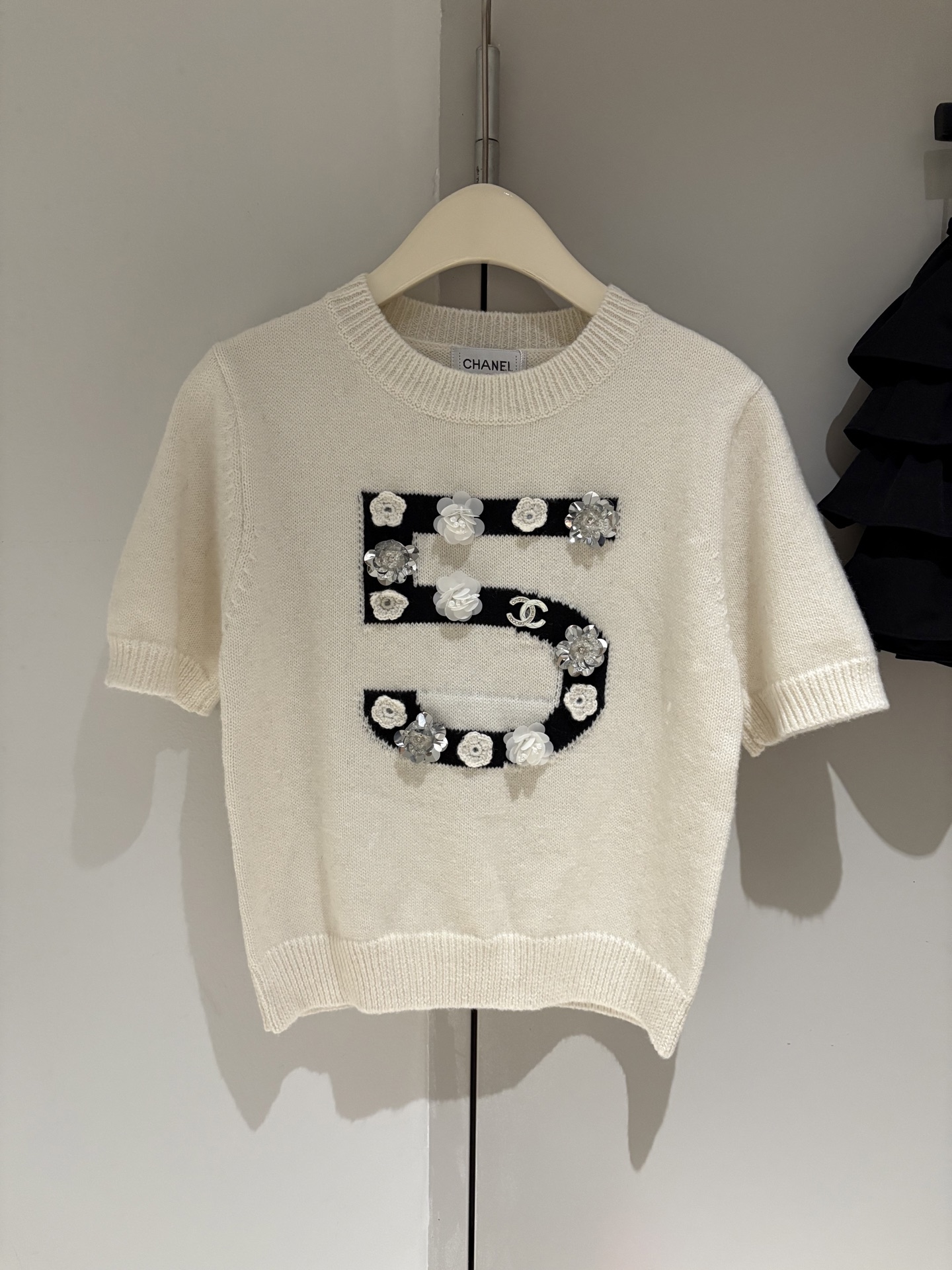 すぐ届く 2026 シャネル 新作 半袖Tシャツ コピー