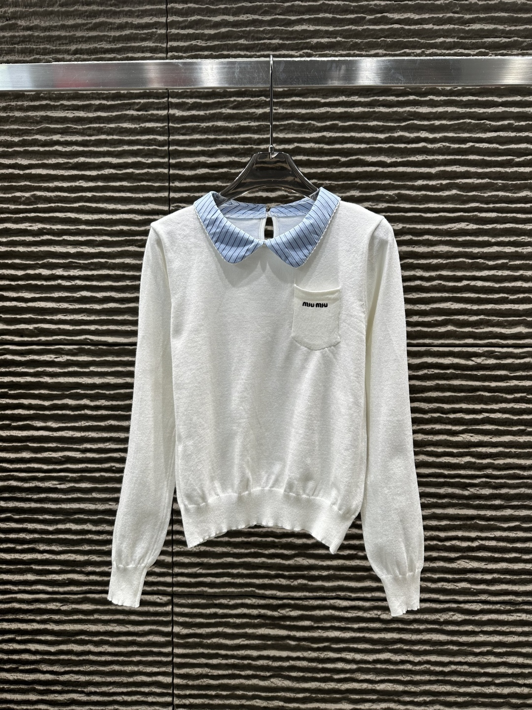 争奪戦  2026 ミュウミュウ 新作 ニット コピー   2色