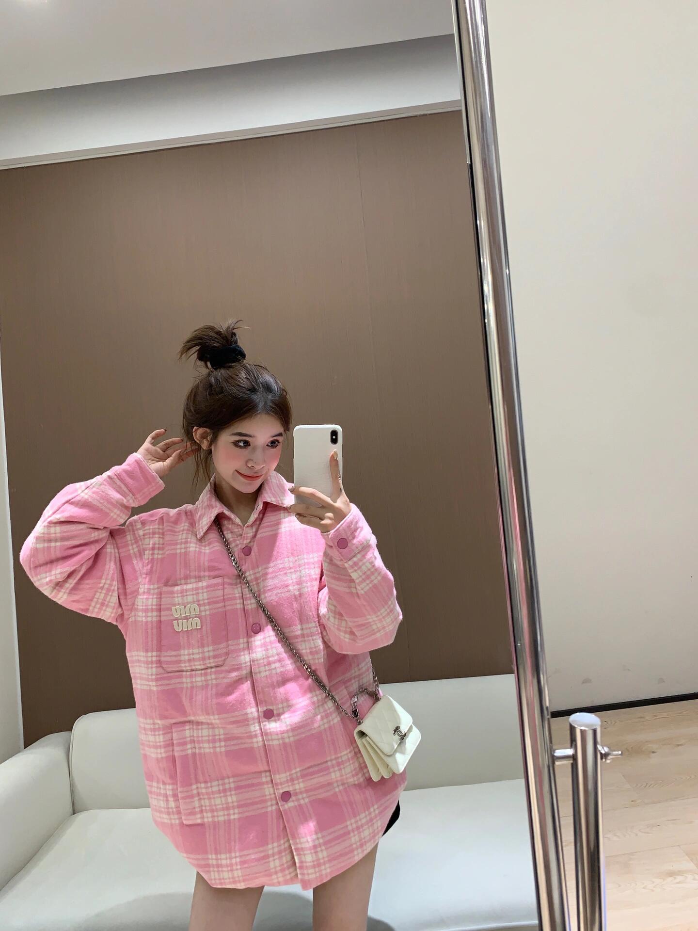 絶対欲しい！ 2026 ミュウミュウ 新作 ダウンジャケット スーパーコピー