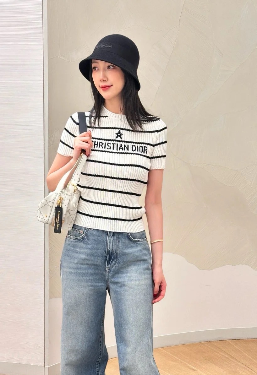 使い勝手良し 2026 ディオール 新作 半袖Tシャツ 偽物