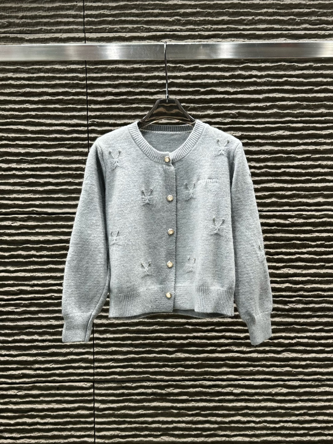 ☆超人気☆ 2026 ミュウミュウ 新作 ニット コピー  2色