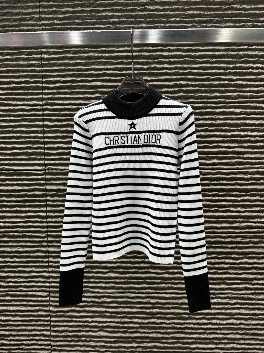 肌触り最高な 2026 ディオール 新作 ニット コピー 2色