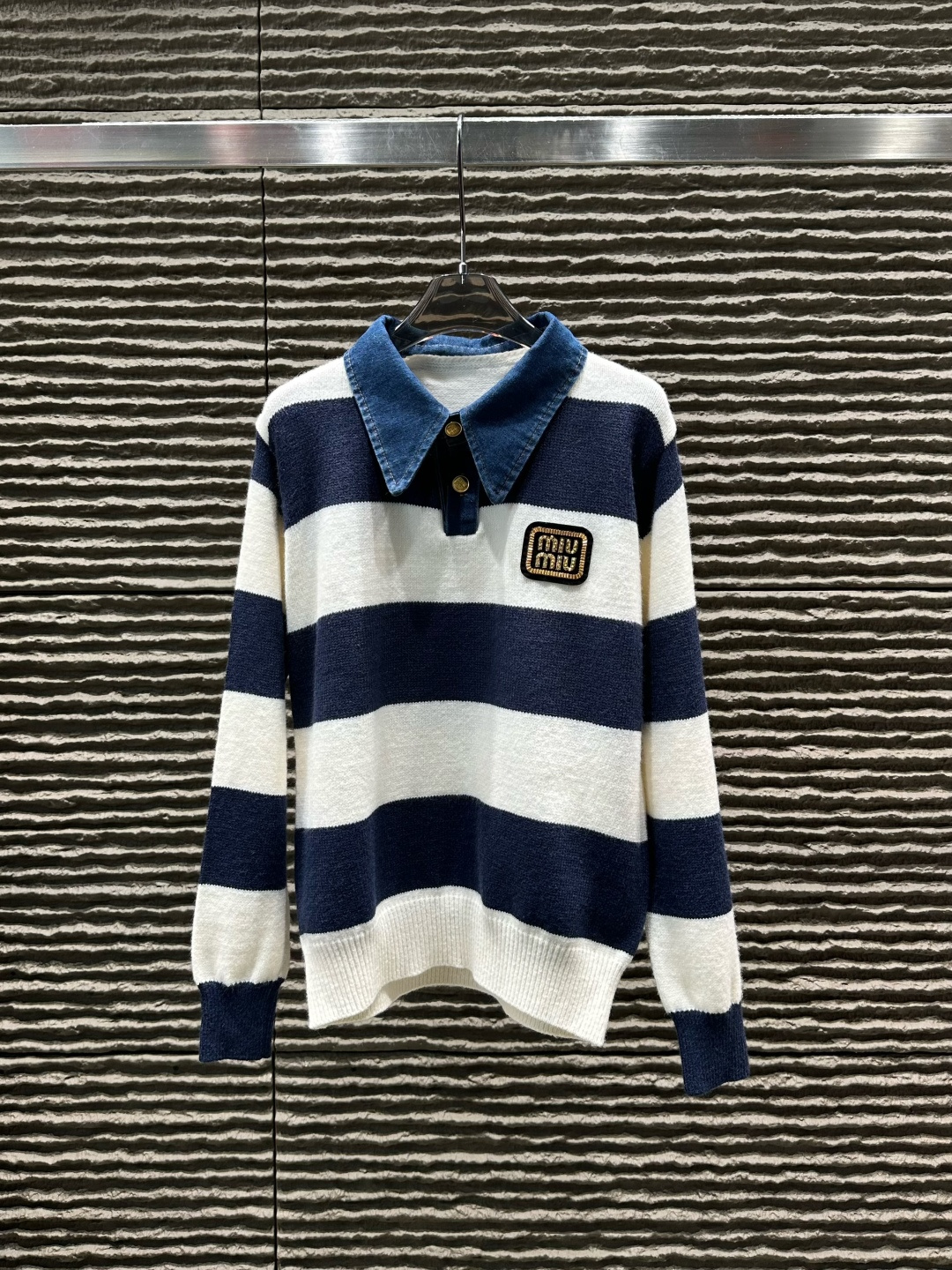 人気No1  2026 ミュウミュウ 新作 ニット 偽物 2色