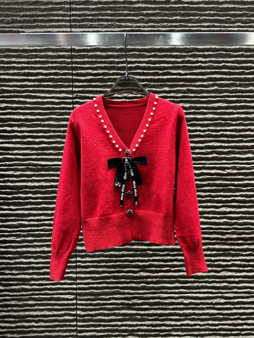 完売必至  2026 ミュウミュウ 新作 ニット コピー 2色