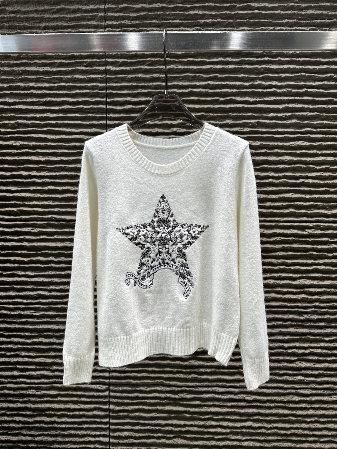 一目惚れ♪ 2026 ディオール 新作 ニット コピー 3色