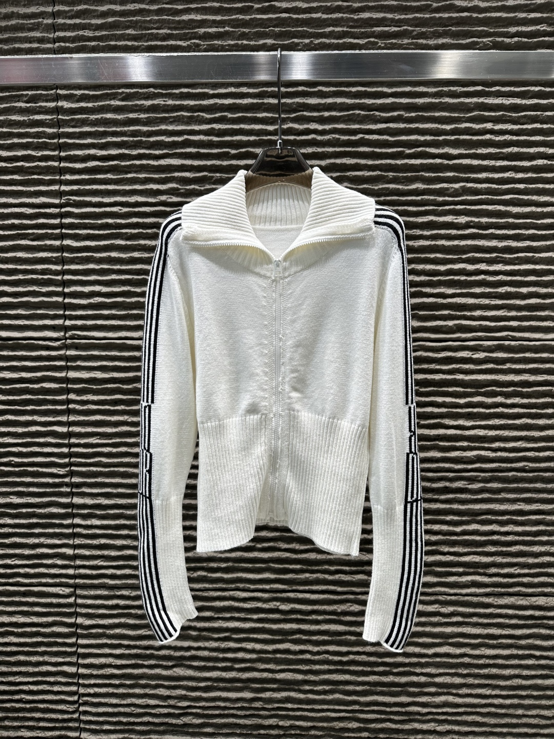 ☆超人気☆ 2026 ディオール 新作 ニット スーパーコピー 2色