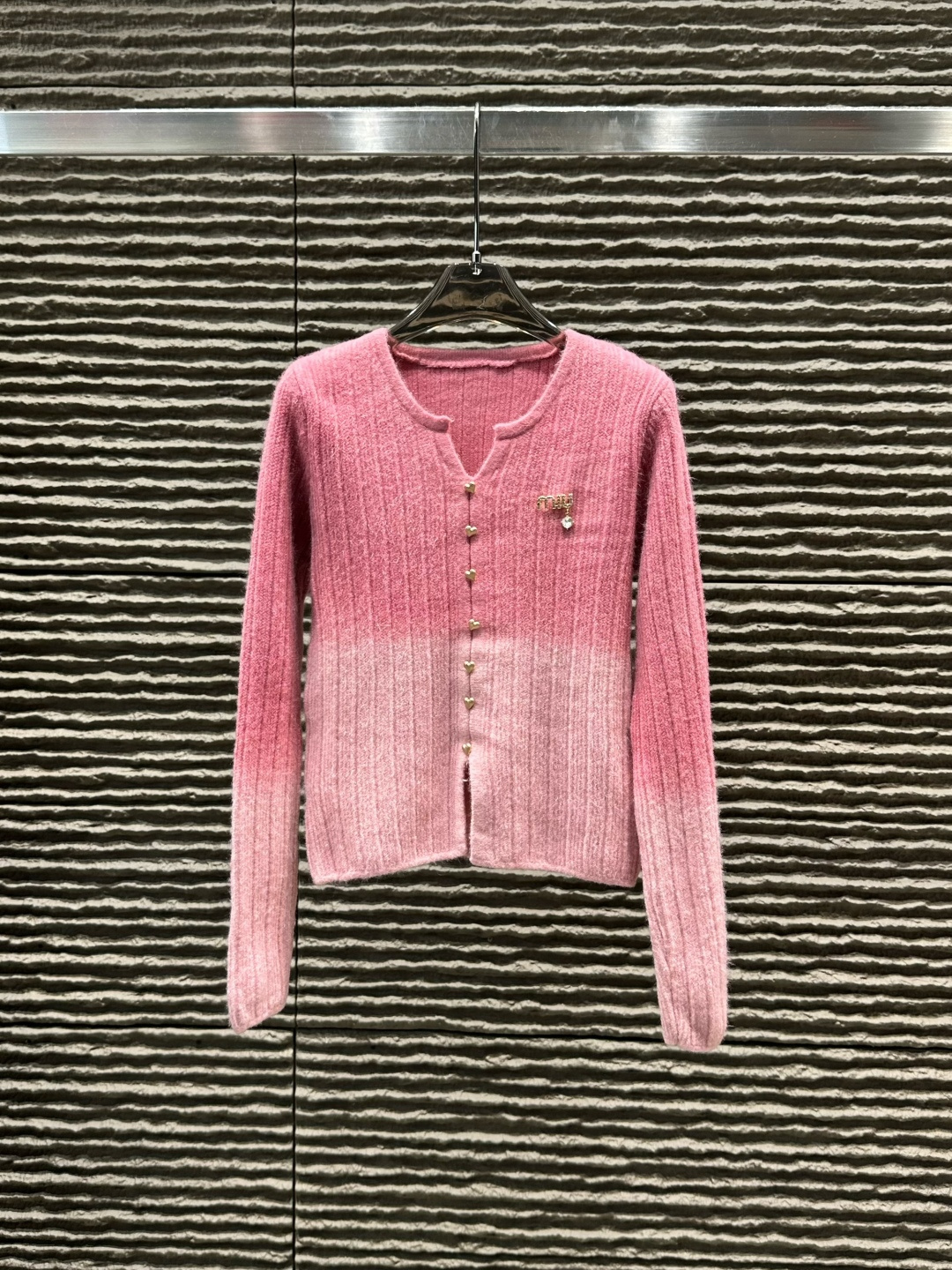 人気No1★  2026 ミュウミュウ 新作 ニット コピー