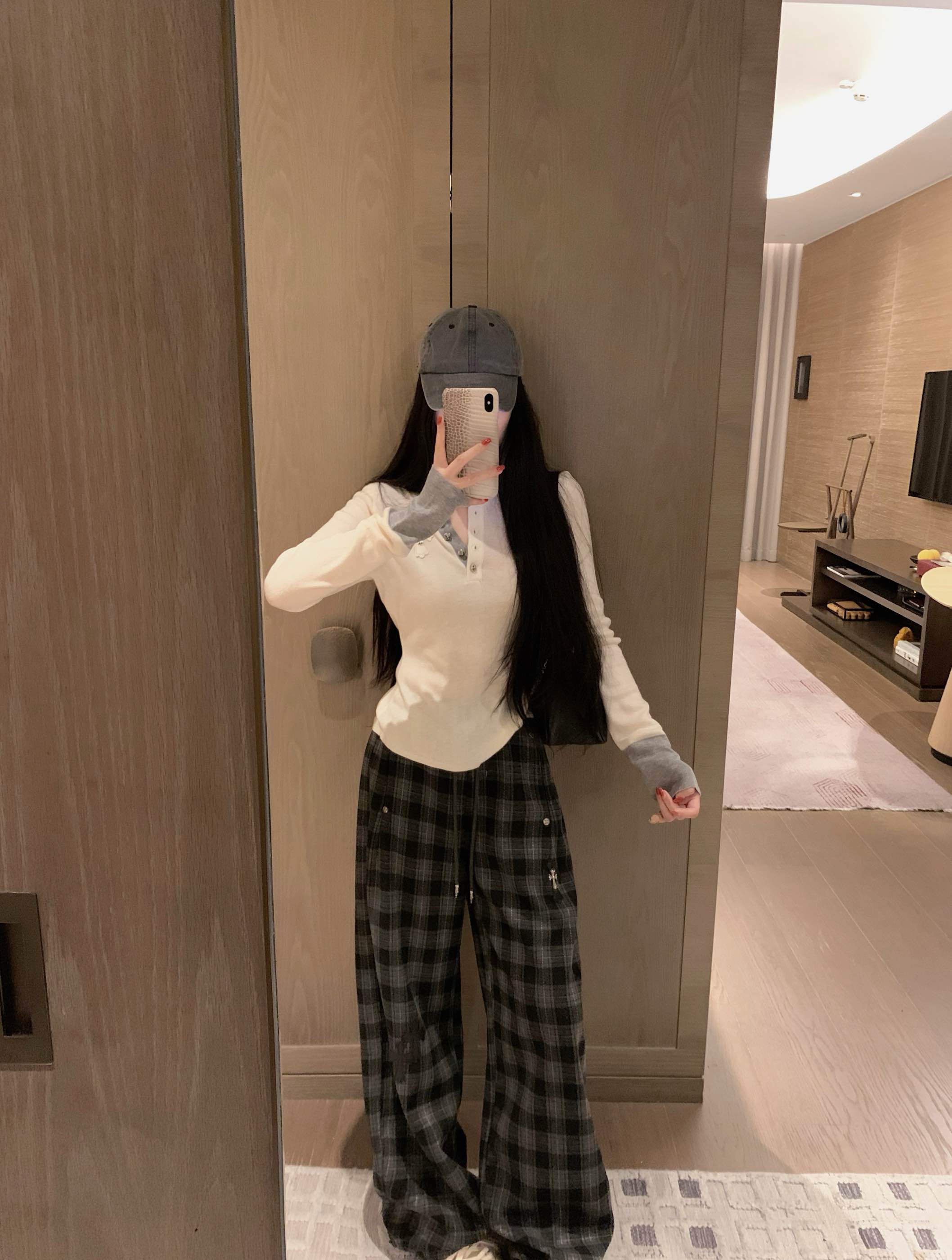 世界中で大人気♪ 2026 クロムハーツ 新作 ニット コピー 2色